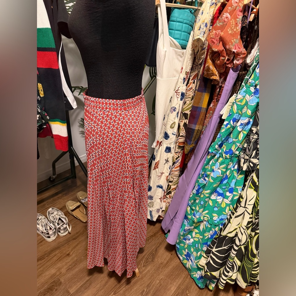Max Studio Red Patterned Maxi Skirt - Picture 3 of 4